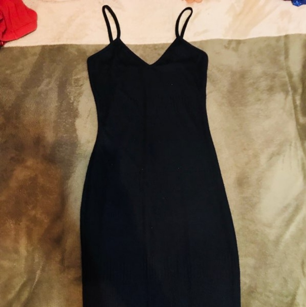 A long tight dress with straps very beautiful